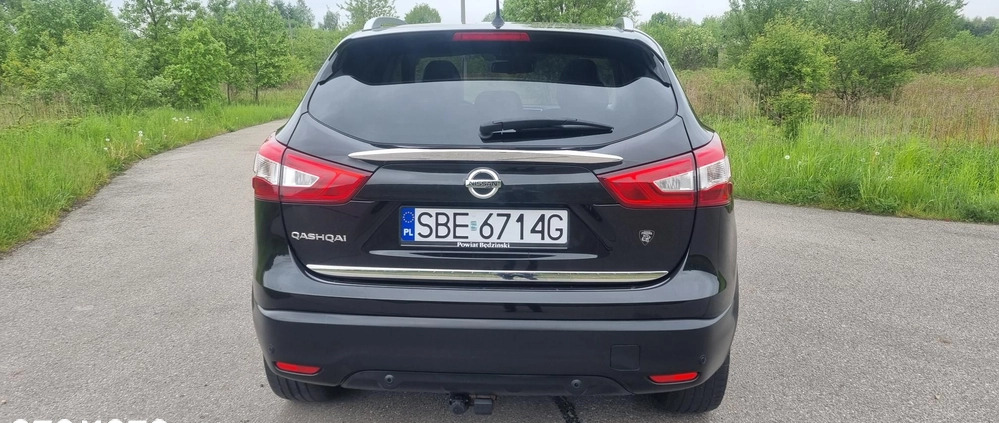 Nissan Qashqai cena 57800 przebieg: 76000, rok produkcji 2014 z Puszczykowo małe 742